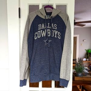 Dallas Cowboys sweatshirt